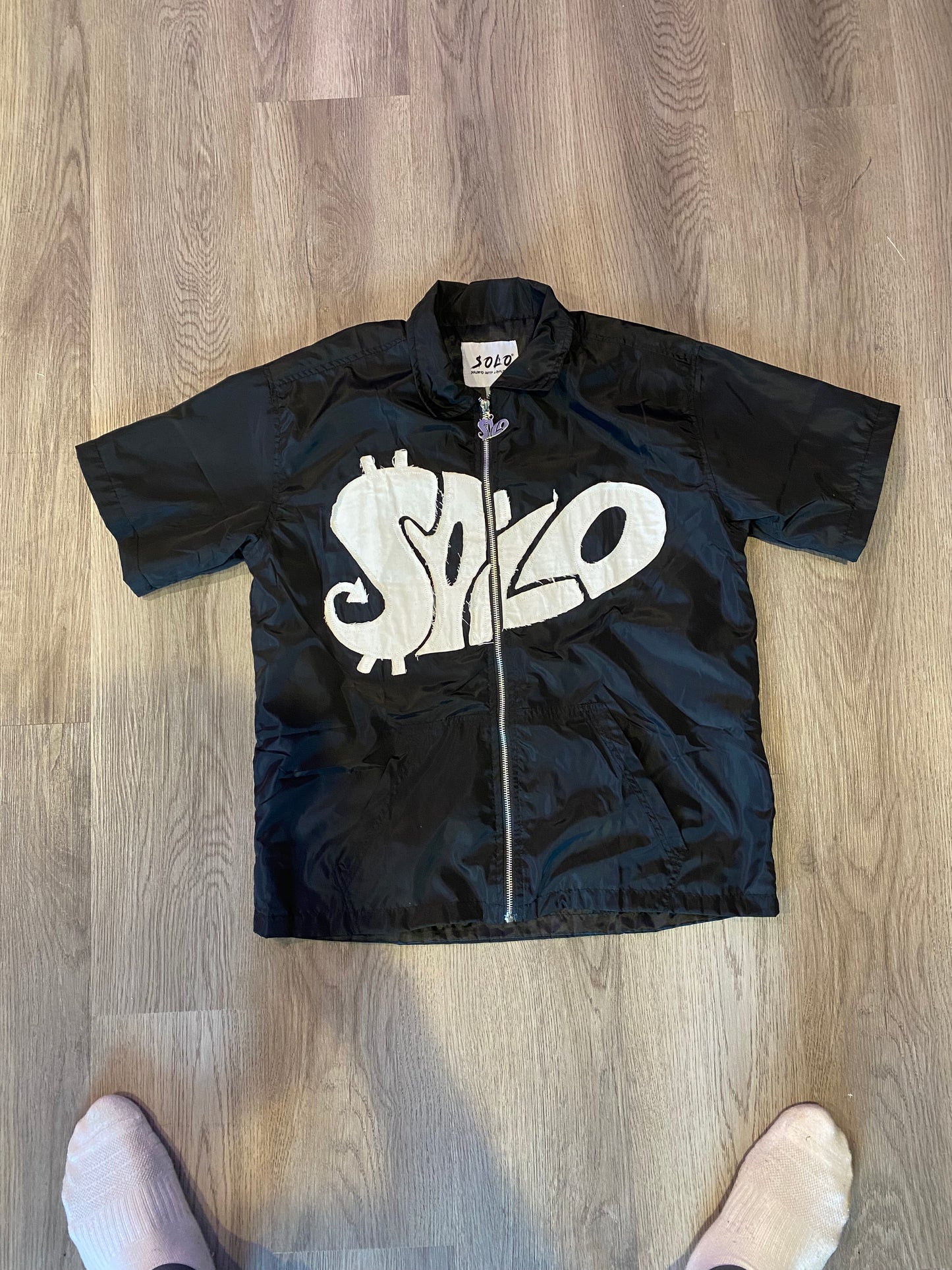 SOLO ZIPPED TEE