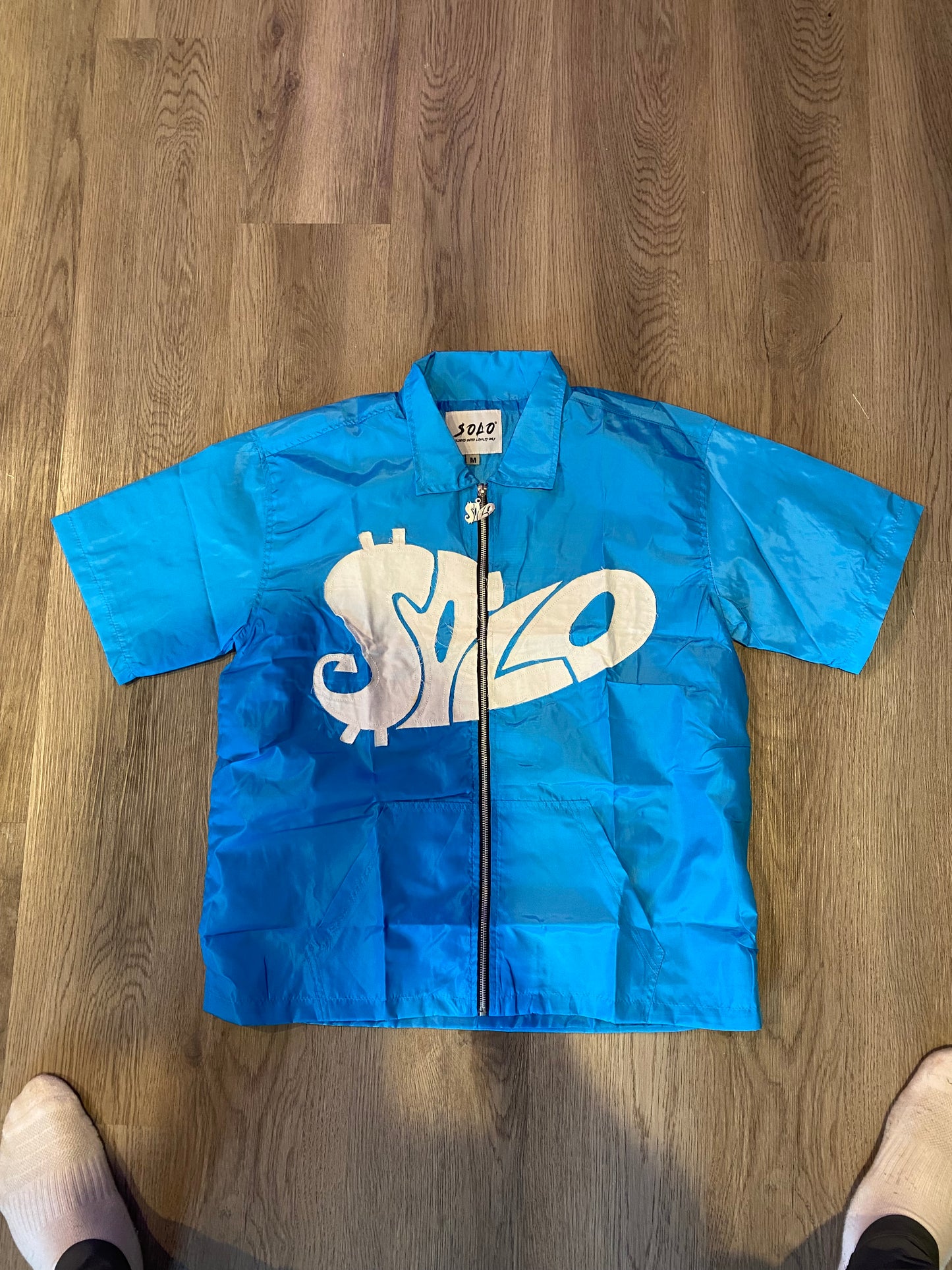 SOLO ZIPPED TEE
