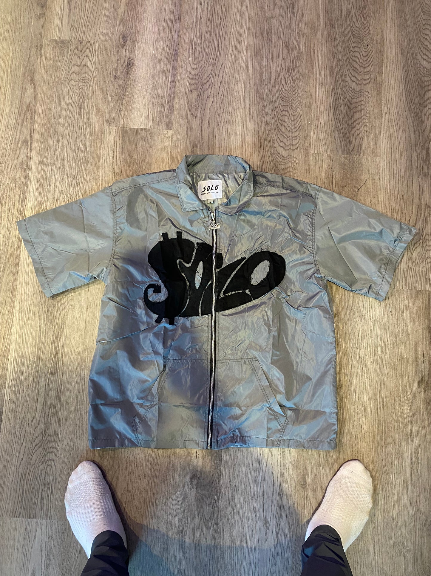 SOLO ZIPPED TEE