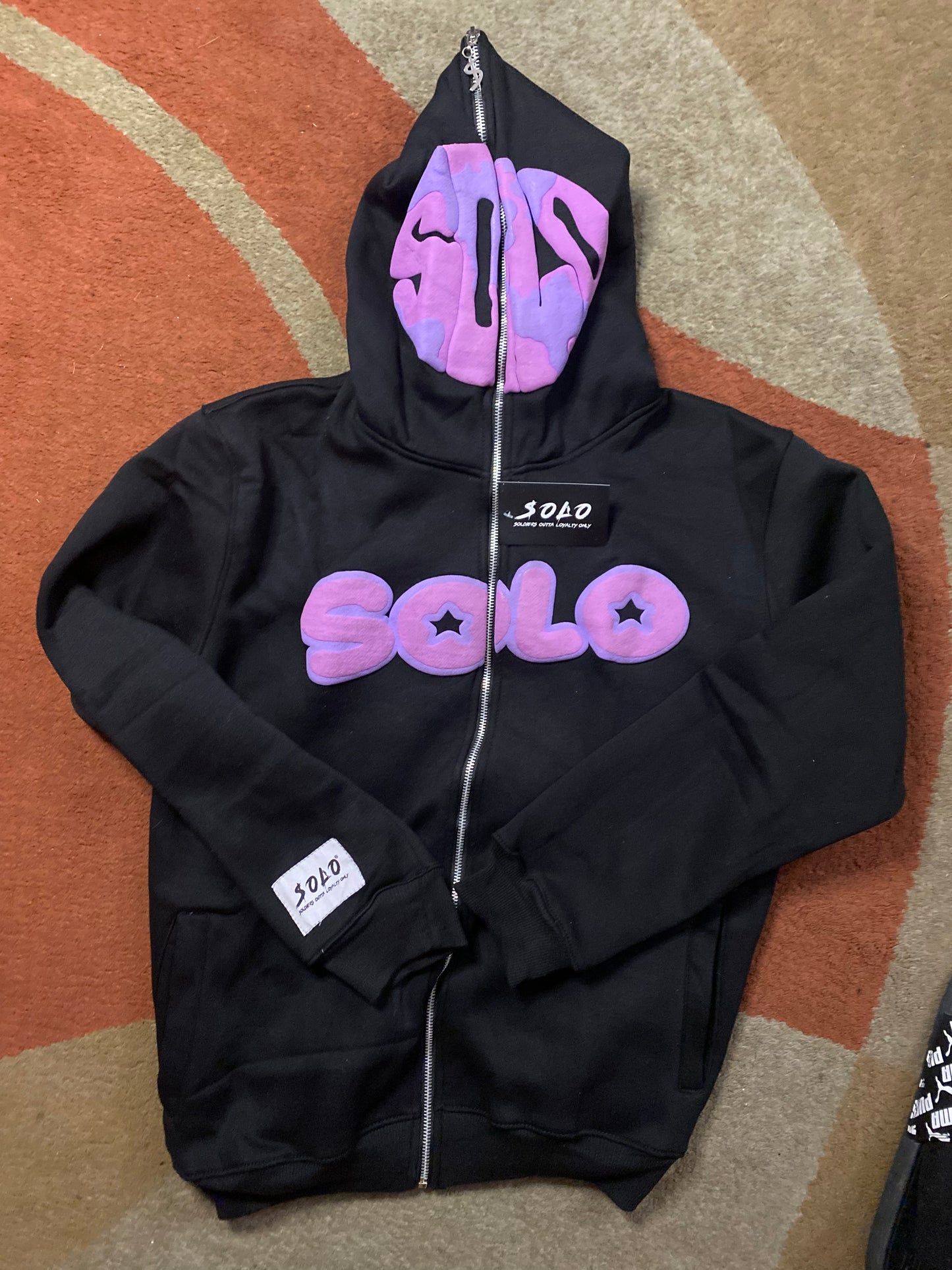 WRLDWIDE HOODIE