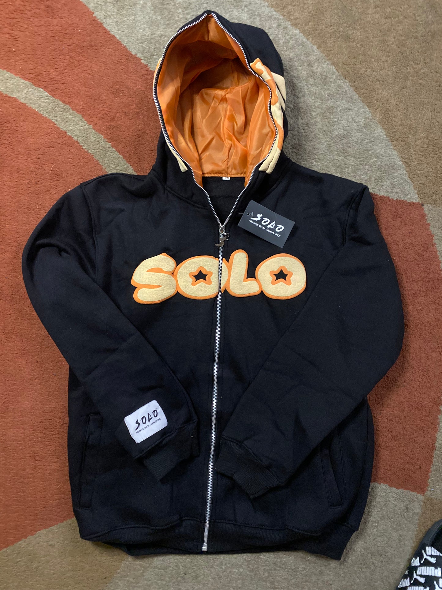 WRLDWIDE HOODIE