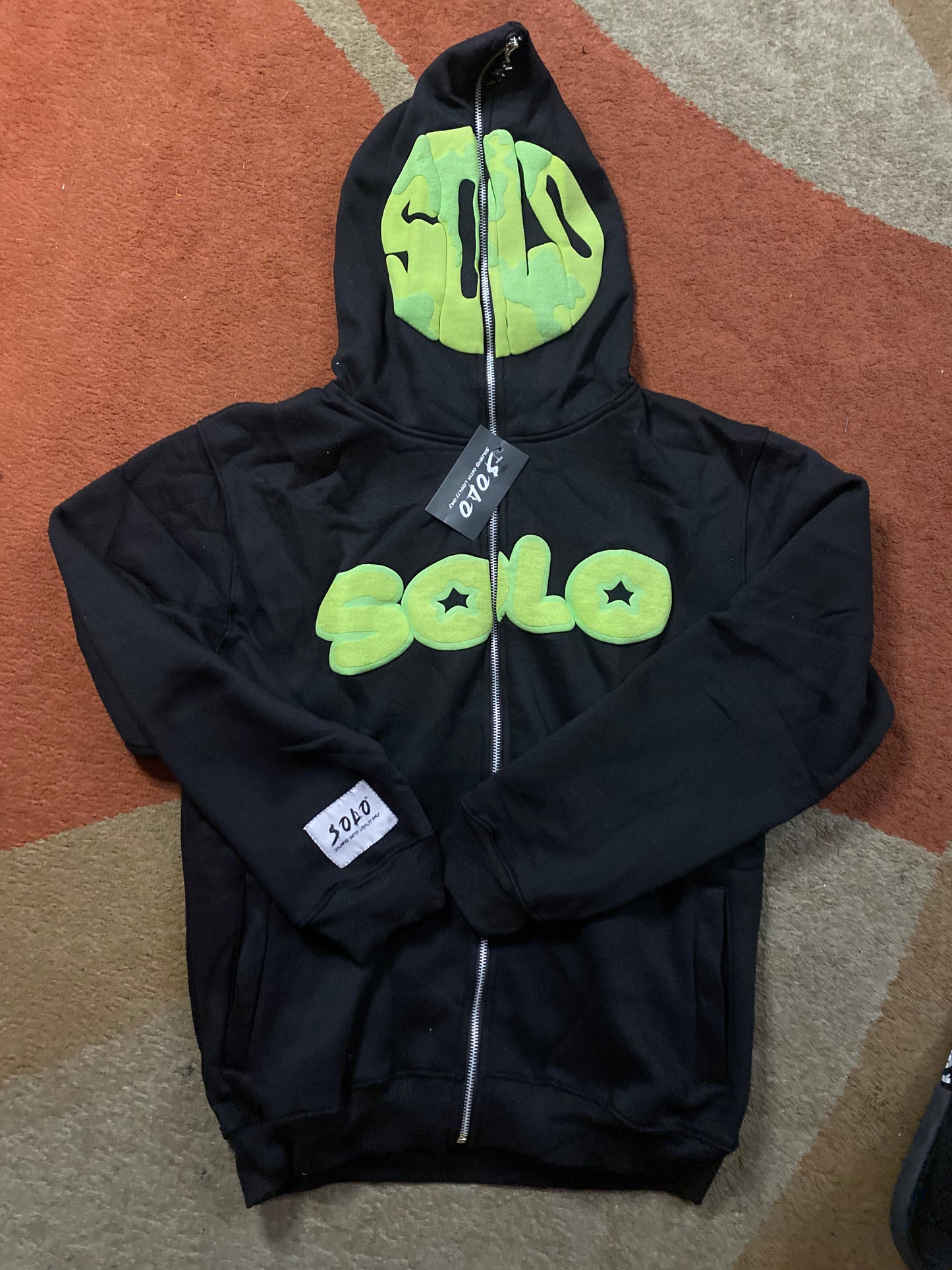 WRLDWIDE HOODIE – OfficialSoloApparel